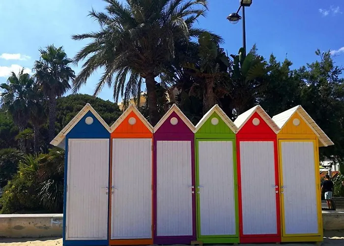 Coquet Au Lavandou Avec Parking Proche - Fr-1-251-299 Апартаменты *