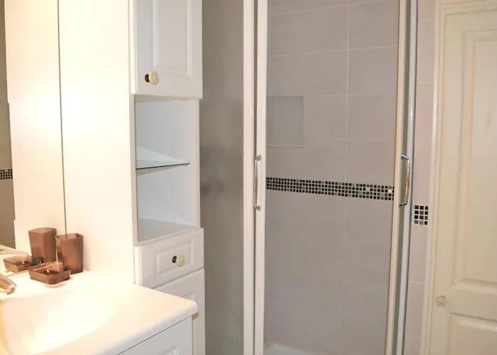 Le Lavandou, 1 Pièce, 4 Personnes - Fr-1-251-299 *