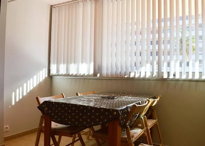 Appartement Le Lavandou, 1 Pièce, 4 Personnes - Fr-1-251-299